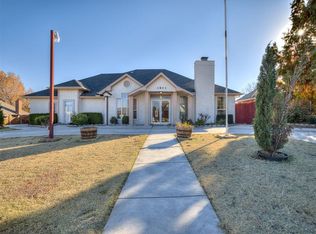 1801 Golf Course Dr, El Reno, OK 73036