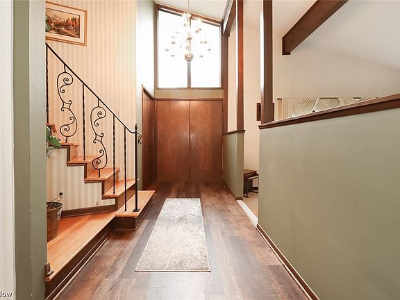 2nd image of 3421 Daisy Ct