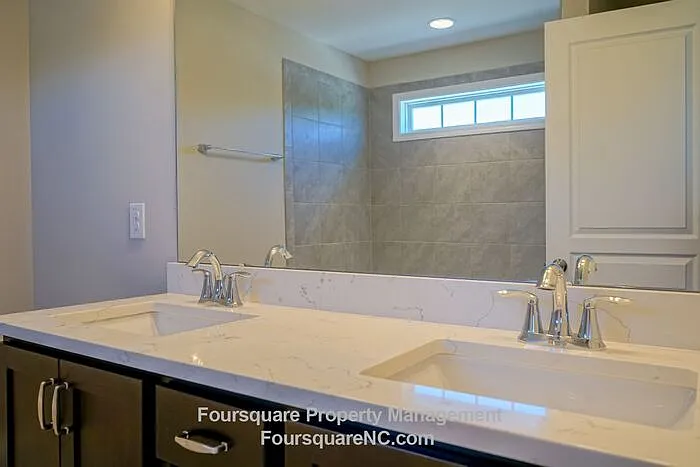 6405 Giddings St — Photo 32