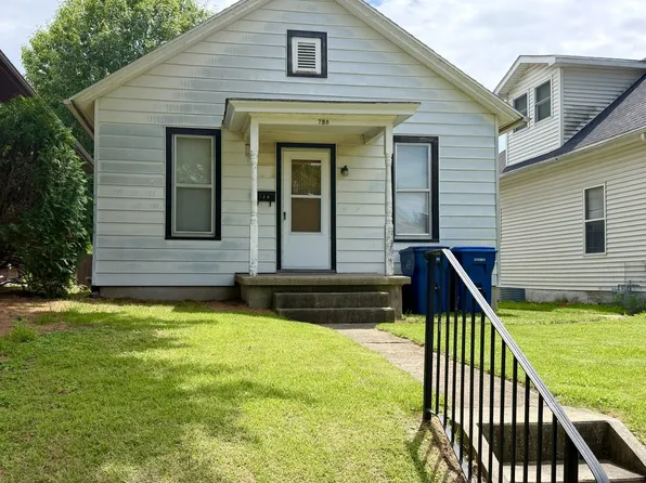 728 7th St, La Salle, IL 61301