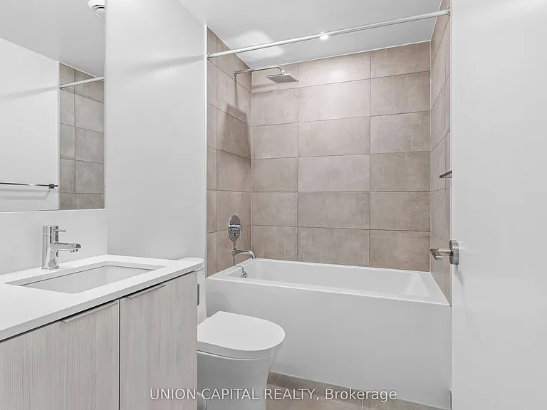 8 Wellesley St W #1007 — Photo 15