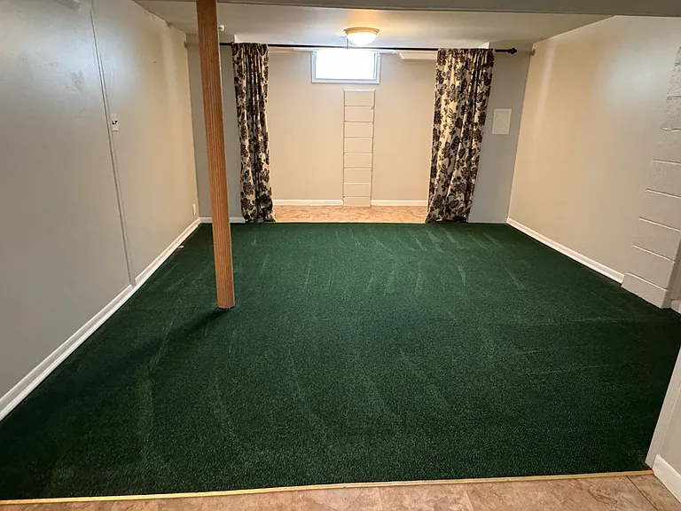 407 Roth Blvd — Photo 31