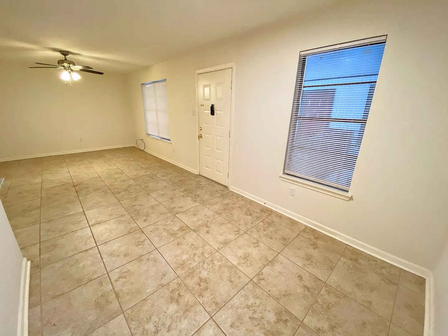 1BR/1BA | Perfect Location | Water + Washer/Dryer Included — Photo 4
