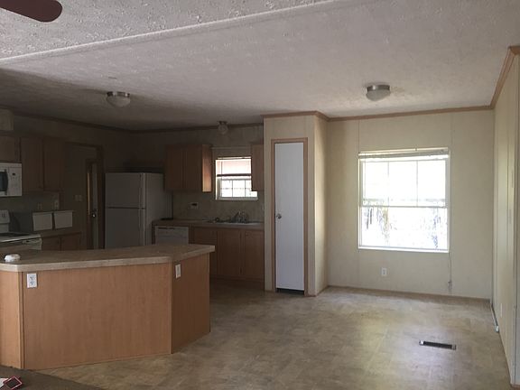 4th image of 804 Breckenridge Dr
