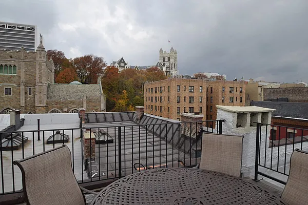 Rented by Bohemia Realty Group | media 12