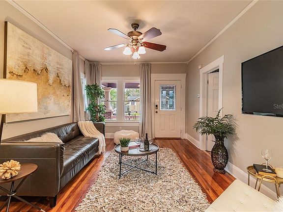 5th image of 207 W Genesee St