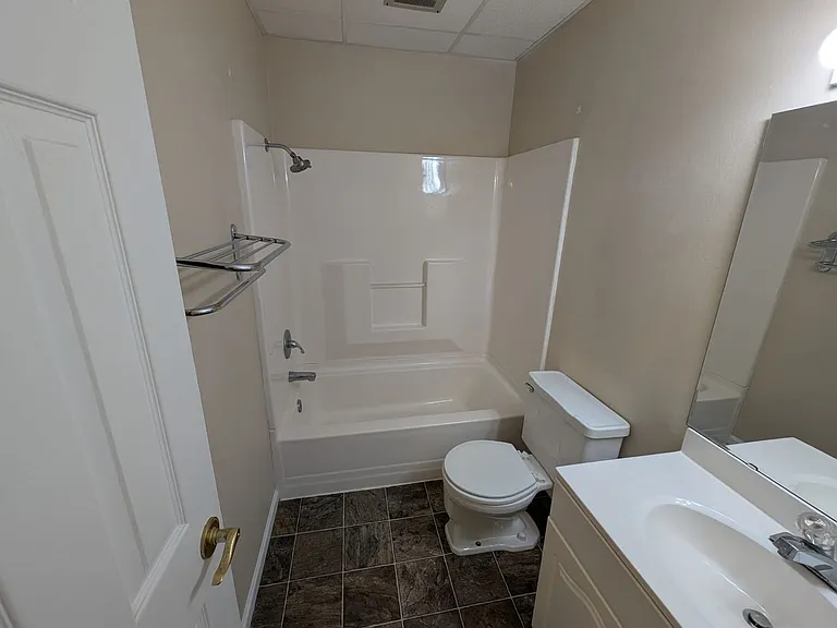 2811 Pembroke Ln #A10 — Photo 13
