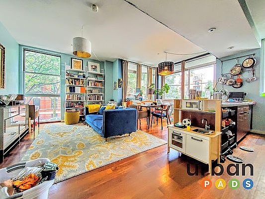 1st image of 377 Franklin Ave APT 2A