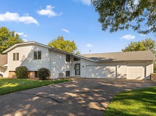 1999 Edgewater Ave, Arden Hills, MN 55112