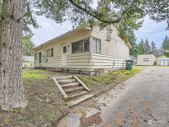 4th image of 7112 35th Street W #7114