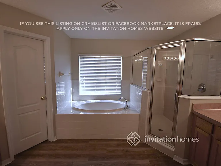 8607 Sandy Plains Dr — Photo 12