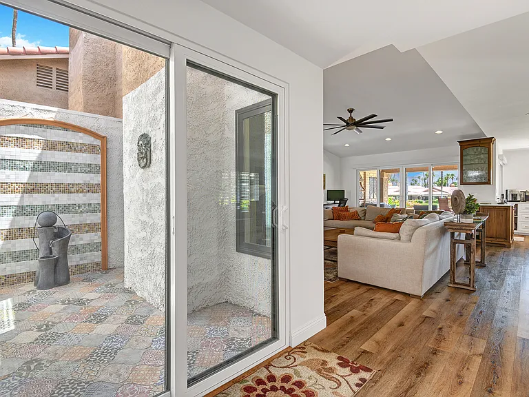 147 N Camino Arroyo — Photo 12