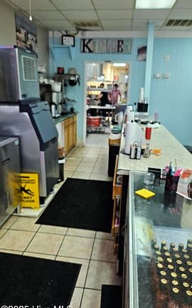 3rd image of 907 Arendell St #1