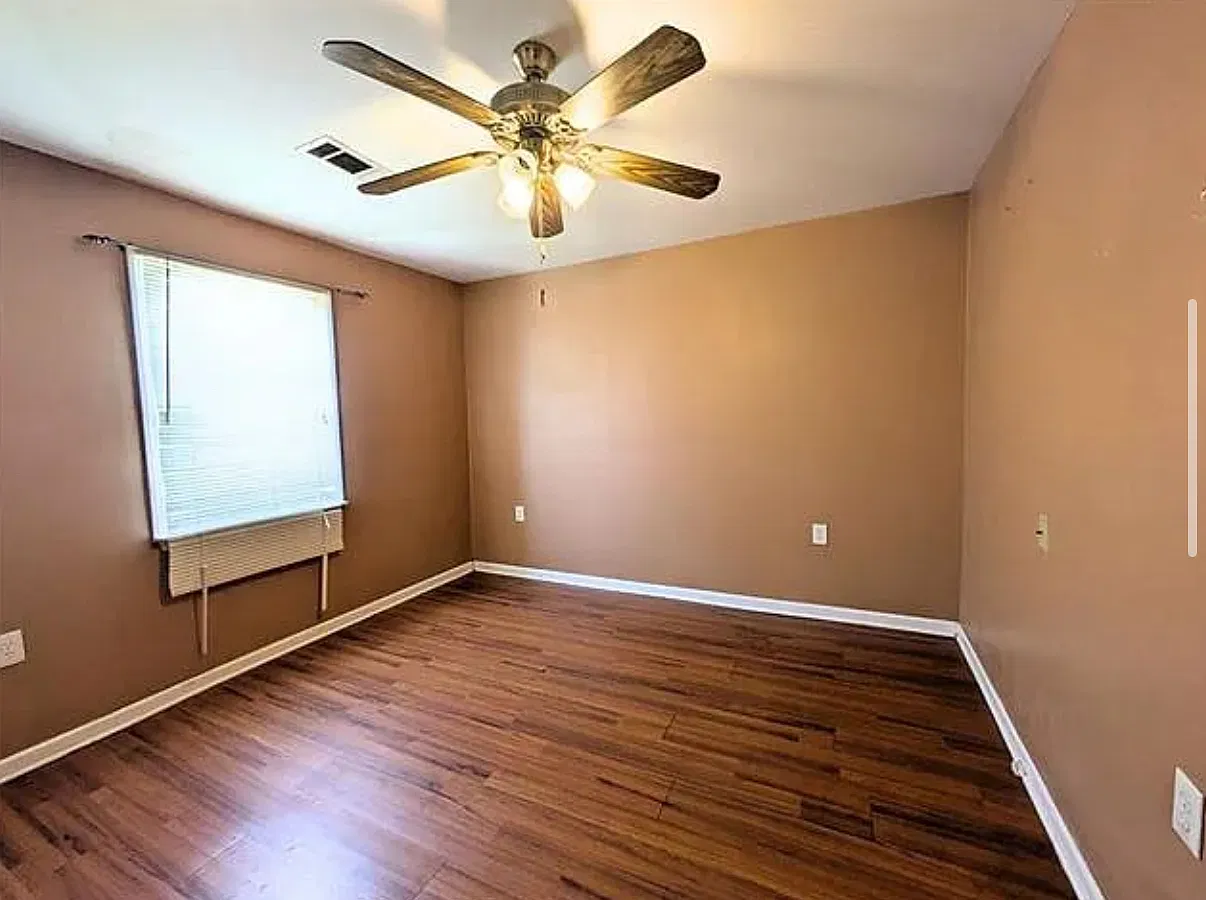 3 bed, 11150 sqft, $1,600 — Photo 3