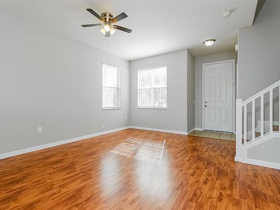 3rd image of 513 BERRY JAMES COURT
