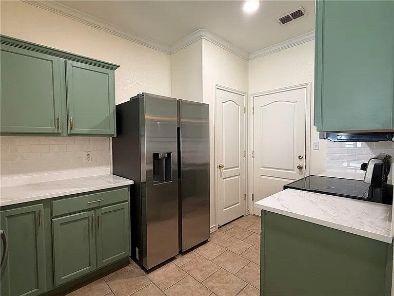 14901 Windward Dr — Photo 14