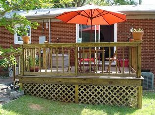 1813 Sandhurst Dr, Charlotte, NC 28205