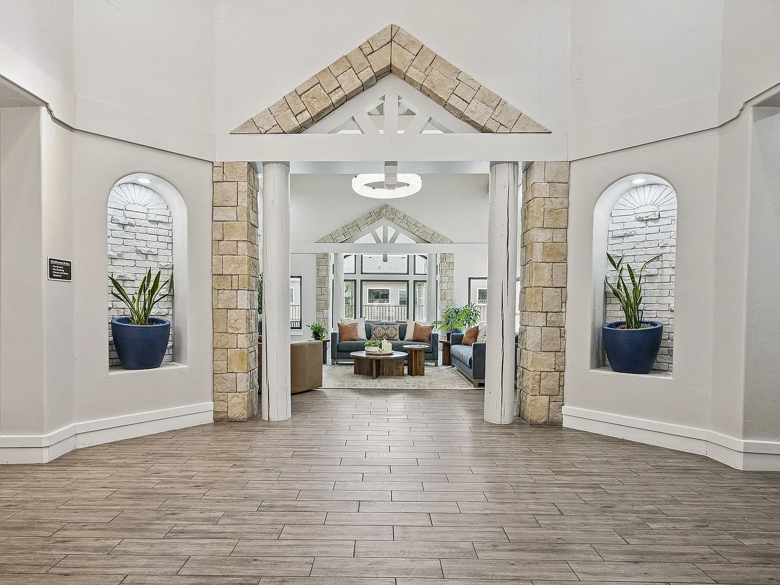 Grand Centennial Apartments — Photo 2