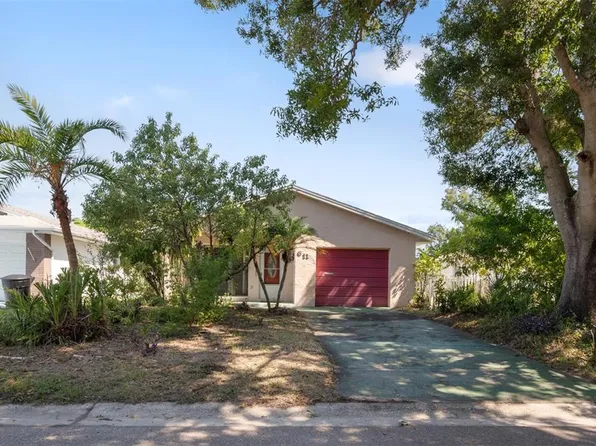 611 49th Ave N, Saint Petersburg, FL 33703