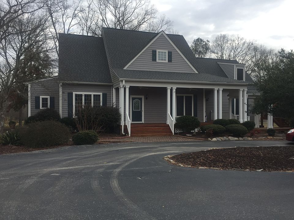 Blythewood Beauty on 9 Acres