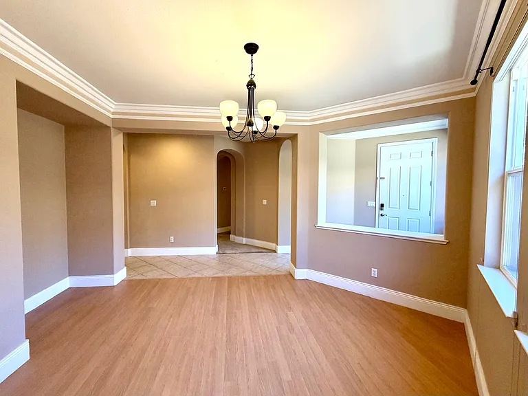 1150 Scheidegger Cir — Photo 5