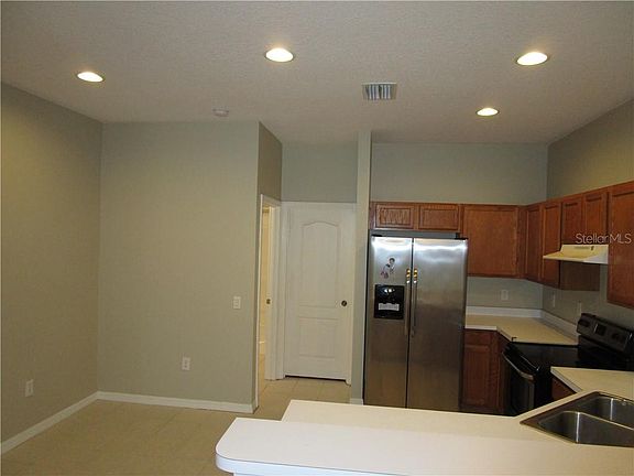 4th image of 12945 Kings Crossing Dr
