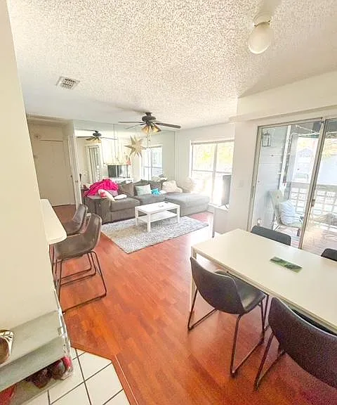 606 S Albany Ave #3 — Photo 3