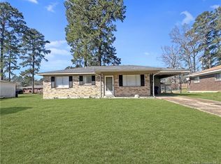 617 Magnolia St, New Llano, LA 71461