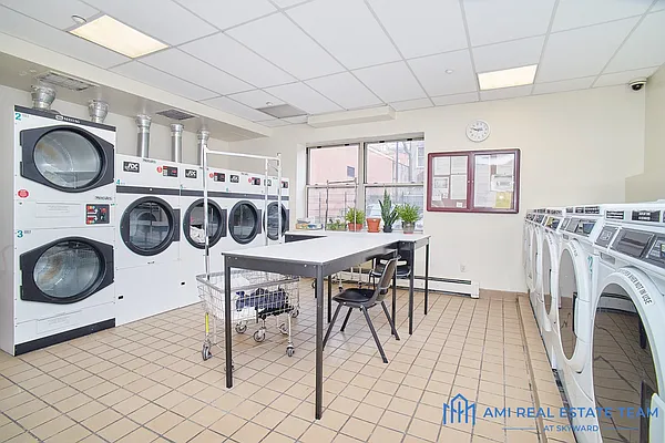 Rented by Skyward | media 9