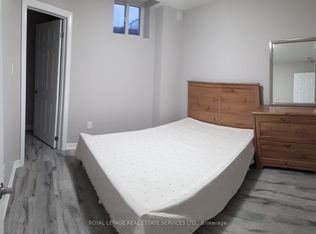 7129 Saint Barbara Blvd, Mississauga, ON L5W 0C9