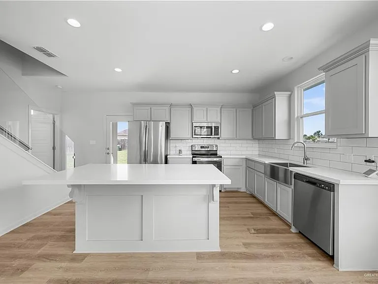700 S Tecate Dr — Photo 6