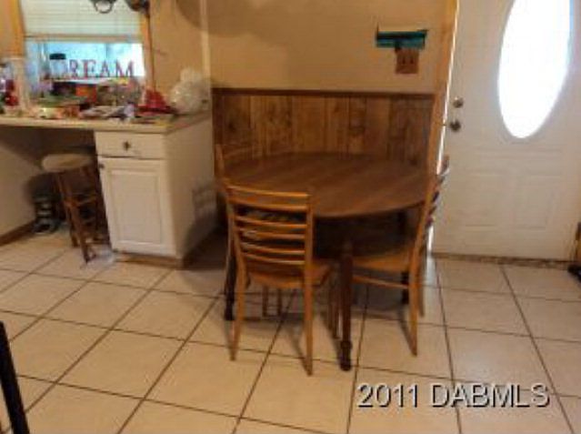 2nd image of 405 Elsie Ave