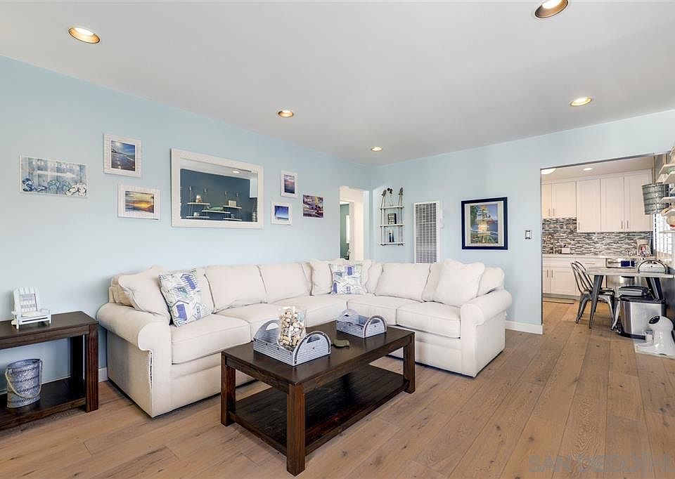 1st image of 2033 1/2 Oliver Ave #1