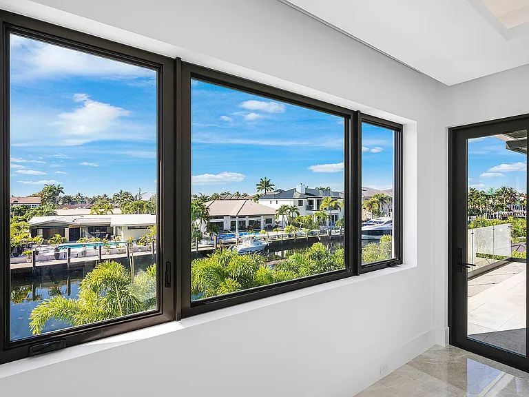 2650 NE 48th Ct — Photo 38