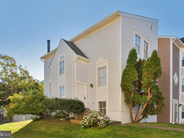12157 Presidio Way, Woodbridge, VA 22192