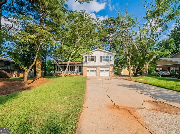 965 Cabot Ct, Stone Mountain, GA 30083