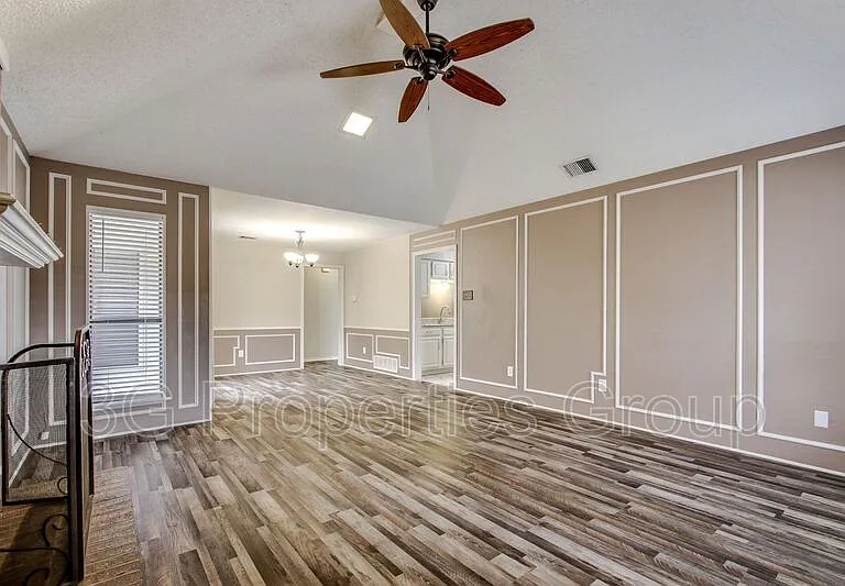 3712 Roussillon Dr — Photo 6