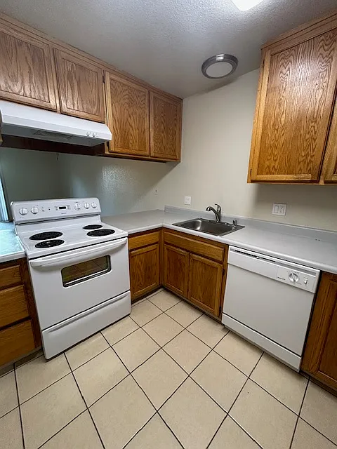 2 bed, 1.5 bath, $2,250 — Photo 4