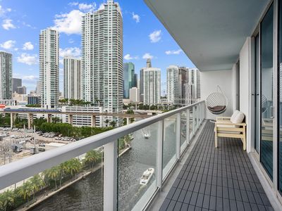 185 SW 7th St APT 1401, Miami, FL, 33130