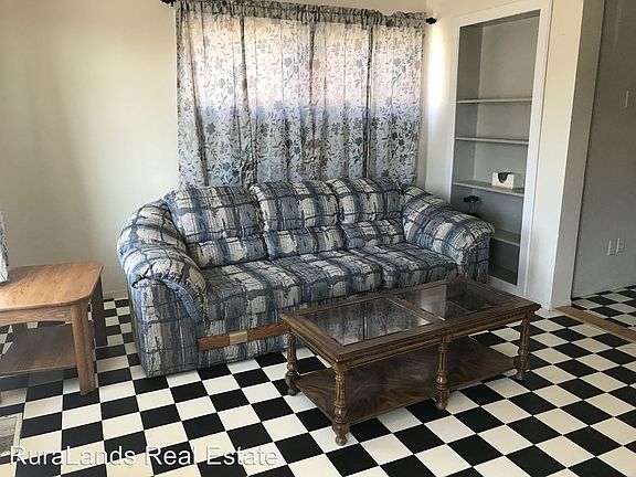 2nd image of 614 W Adams Ave