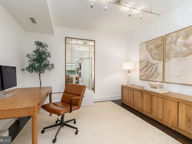 310 Strand St #503 — Photo 15