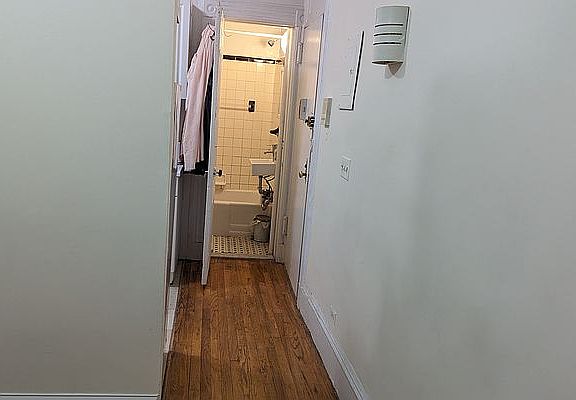 5th image of 503 E 83rd St #4W