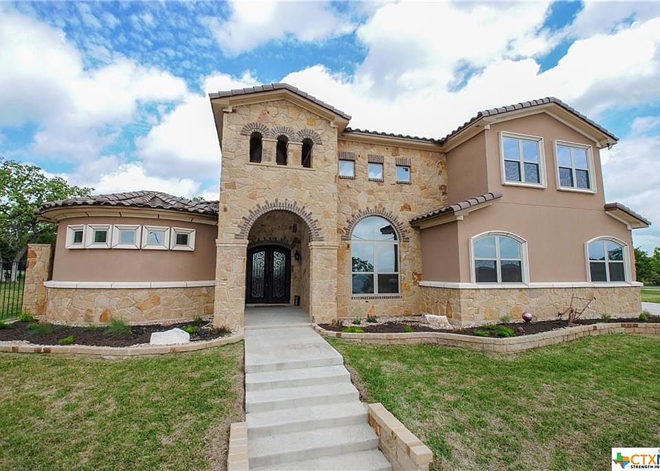 1st image of 5000 Lago Vista Dr