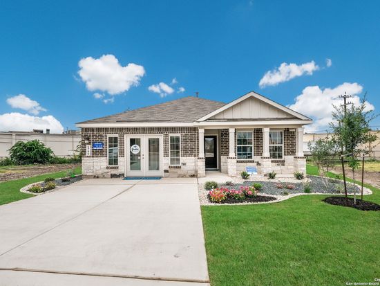 1272 Treehouse Ln, New Braunfels, TX 78130