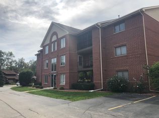 11110 E Cove Cir UNIT 2B, Palos Hills, IL 60465