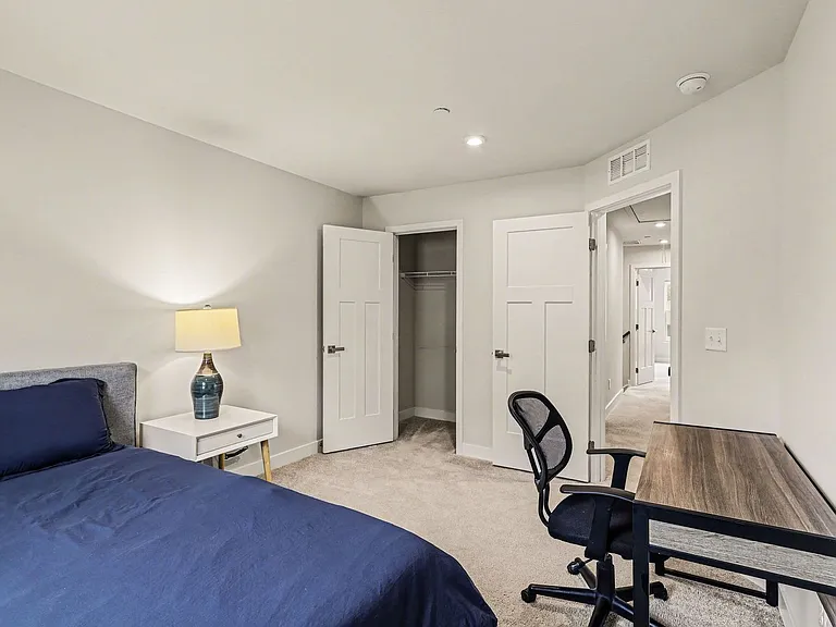 1049 Mountain View Dr — Photo 9