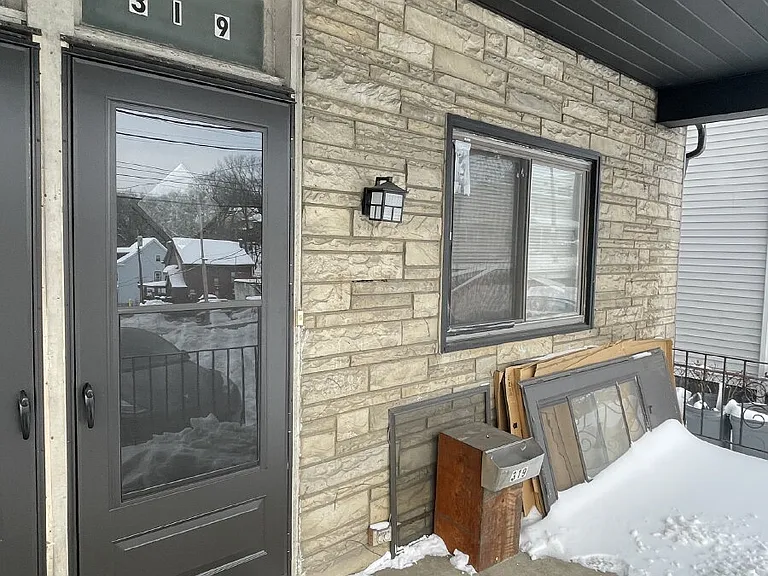 319 N Balph Ave — Photo 6
