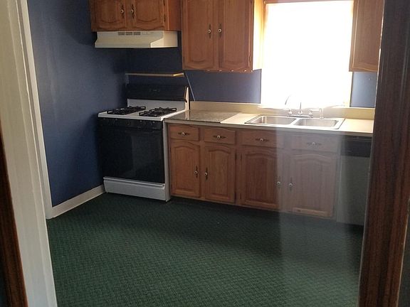 2nd image of 5018 Kanawha Blvd E