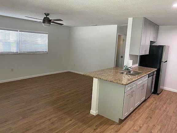 4th image of 2105 Lake Margaret Dr