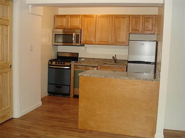 1st image of 346 E 20th St APT Bw
